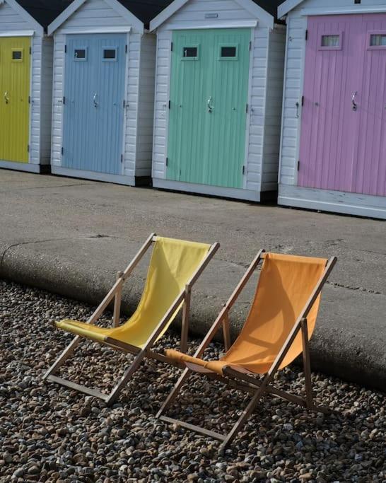 Holiday home With Seafront Hut, Lyme Regis, Dorset